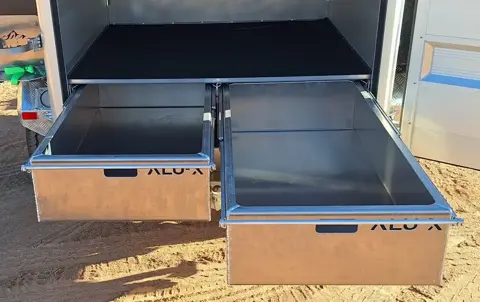 Rear drawers with fixed deck