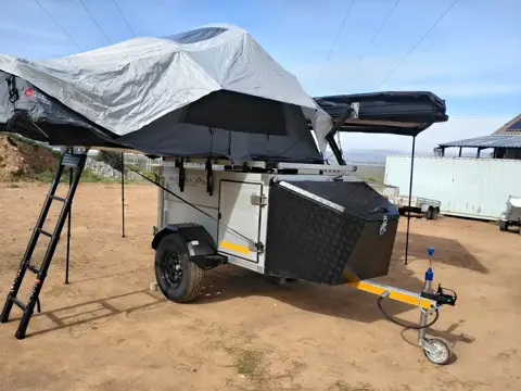Alu-X Camper: Rooftop tent on the roof rack
