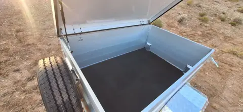 Rubber floor mat